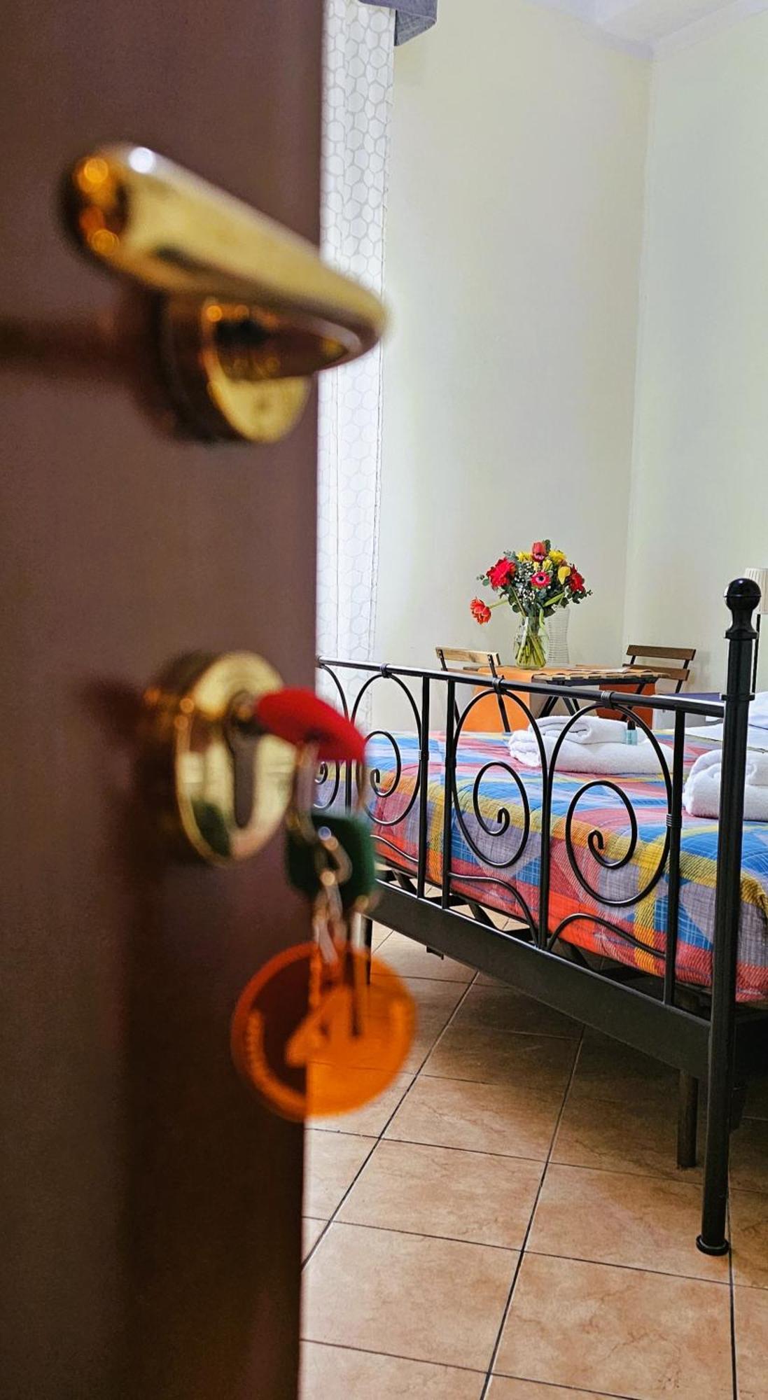 Titina Guest house 2*